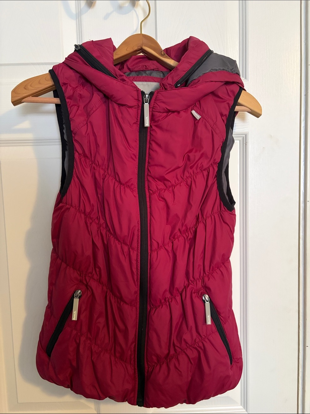 Bench Hooded Sleeveless Puffer Vest - Raspberry